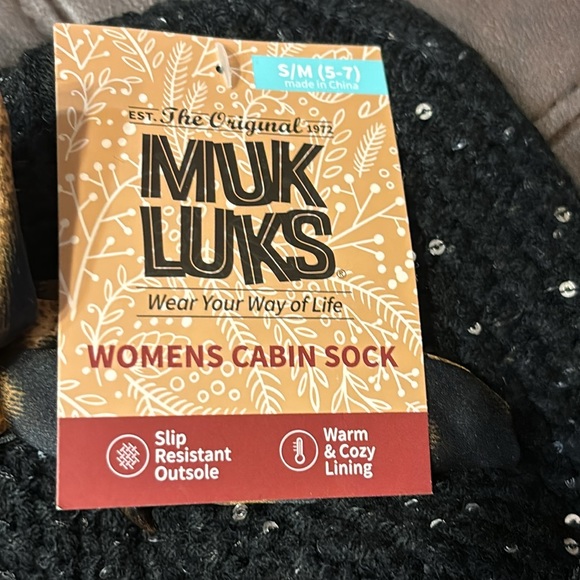 COPY - The Original MUK LUKS Women Cabin Sock W/Leopard Bows & Sequins Size S/M… - Picture 6 of 8